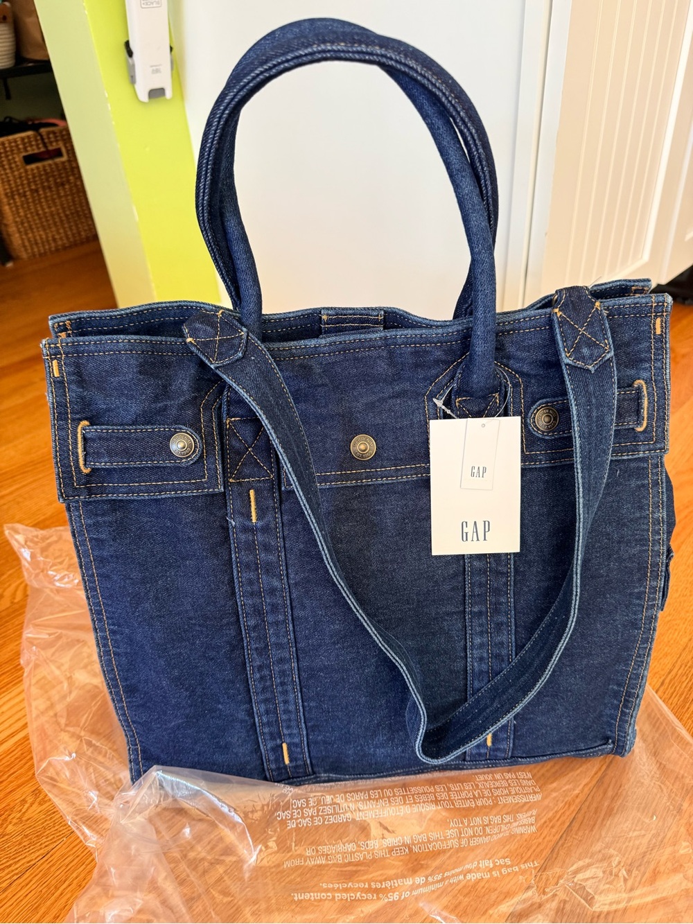 GAP Large 5 pocket tote Denim in Dark Wash NWT